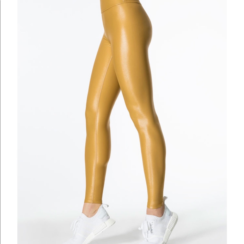 Carbon 38 Takara legging in gold